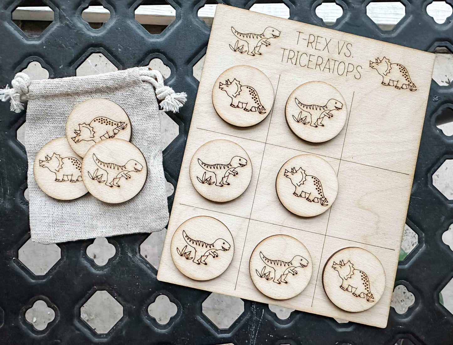 Tic Tac Toe Dinosaur Edition