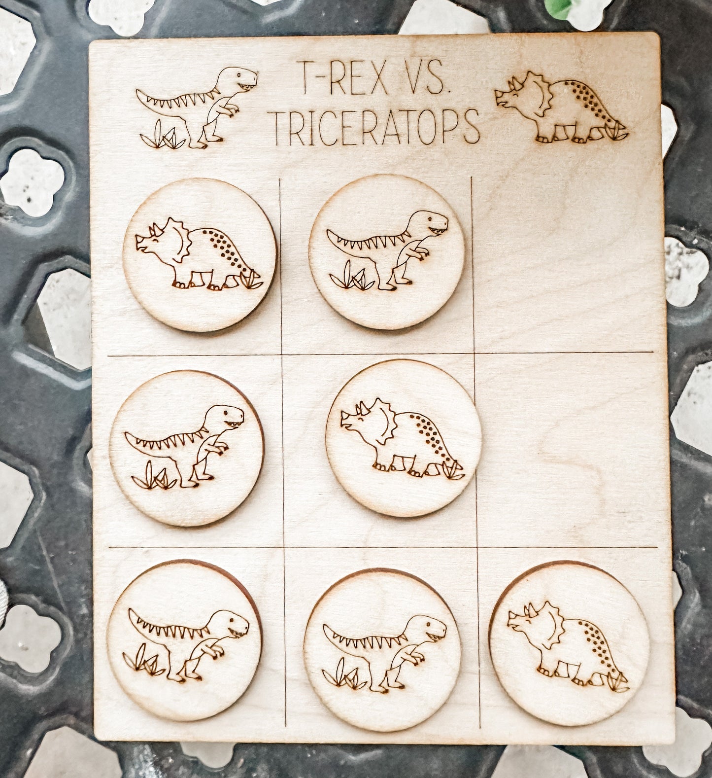 Tic Tac Toe Dinosaur Edition