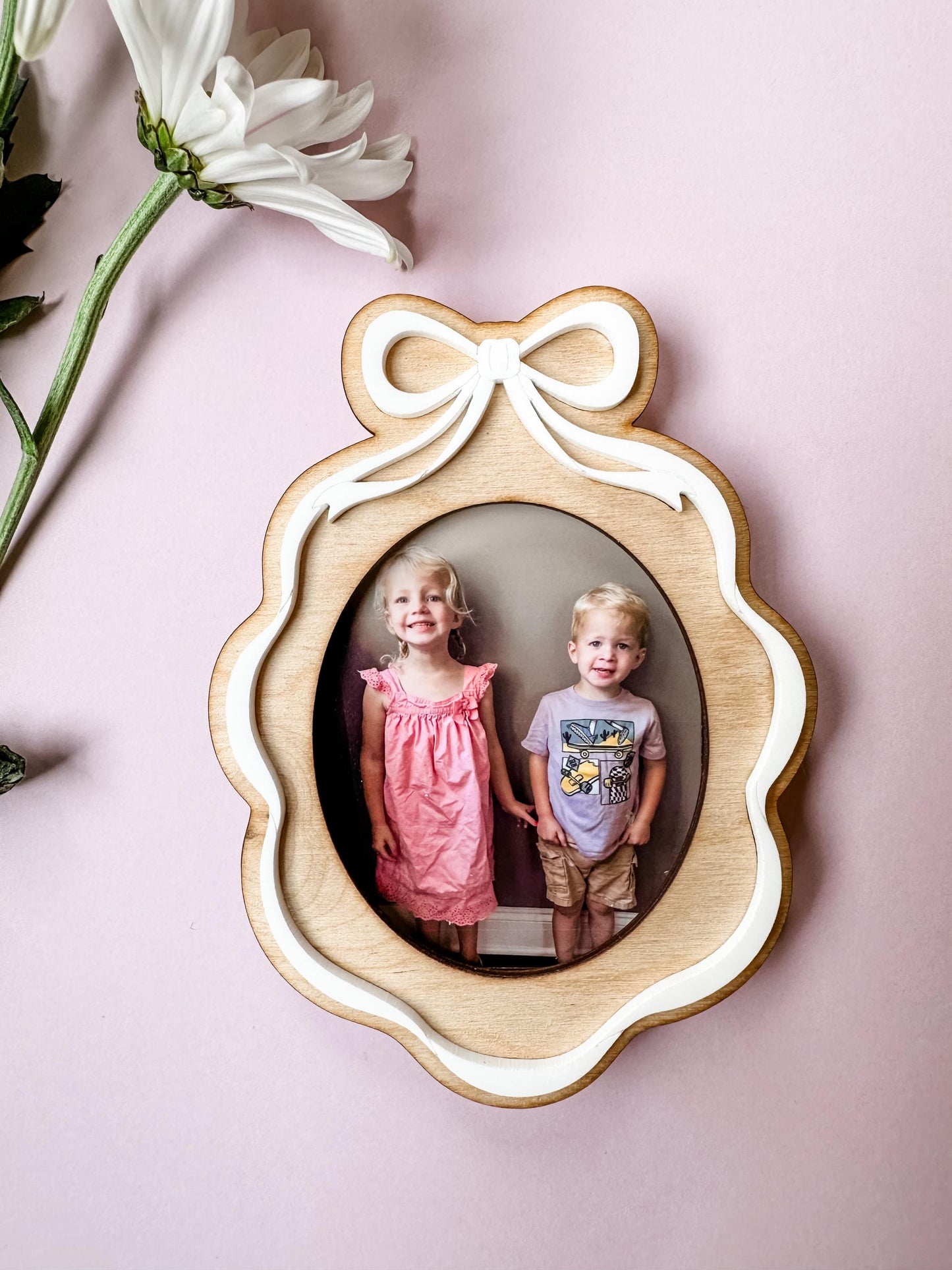 Bow Photo Frame Magnet