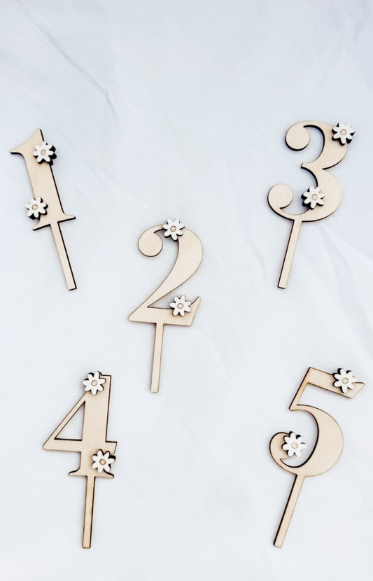 Daisy Cake Topper